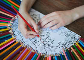 رنگ آمیزی ماندالا چگونه به کاهش استرس کمک می کند؟