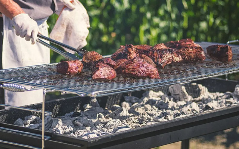 داشتن سینی چرک گیر برای باربیکیو داشتن سینی چرک گیر برای باربیکیو