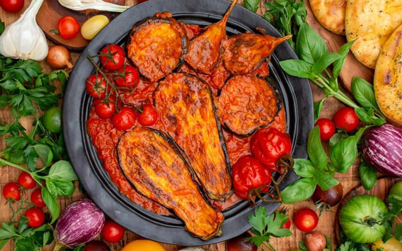خوراک بادمجان و گوجه
