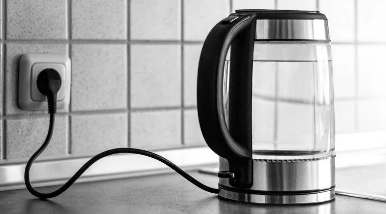 چرا چای ساز بعد از جوش آمدن قطع نمی شود؟