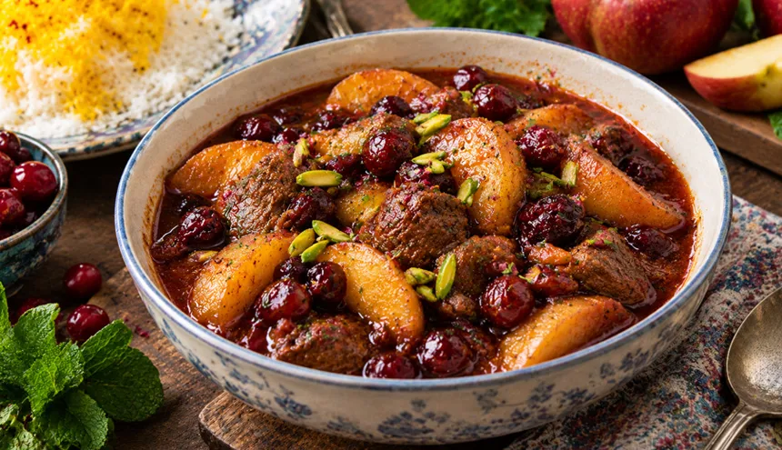 خورش سیب و آلبالو