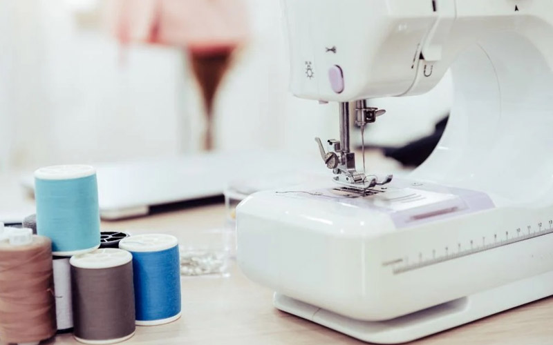 قابلیت سوزن نخ کن اتوماتیک قابلیت سوزن نخ کن اتوماتیک