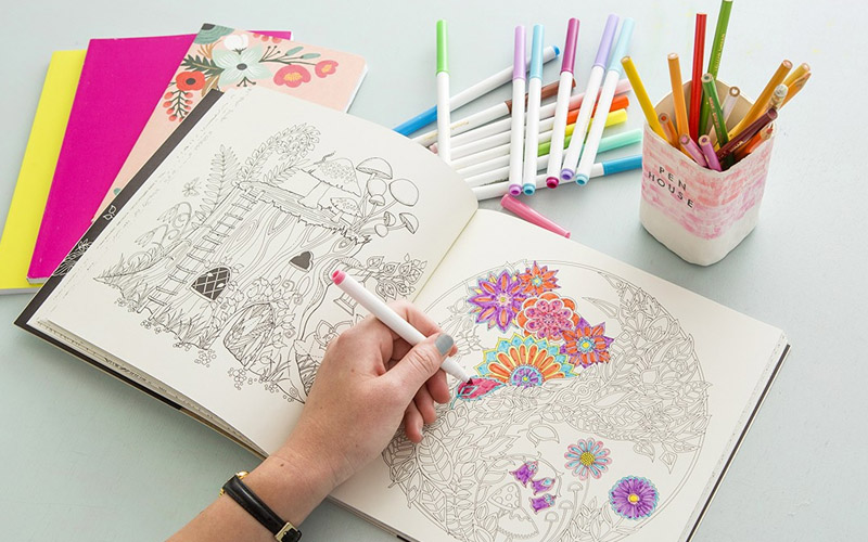 دفتر یا کتاب رنگ آمیزی ماندالا دفتر یا کتاب رنگ آمیزی ماندالا